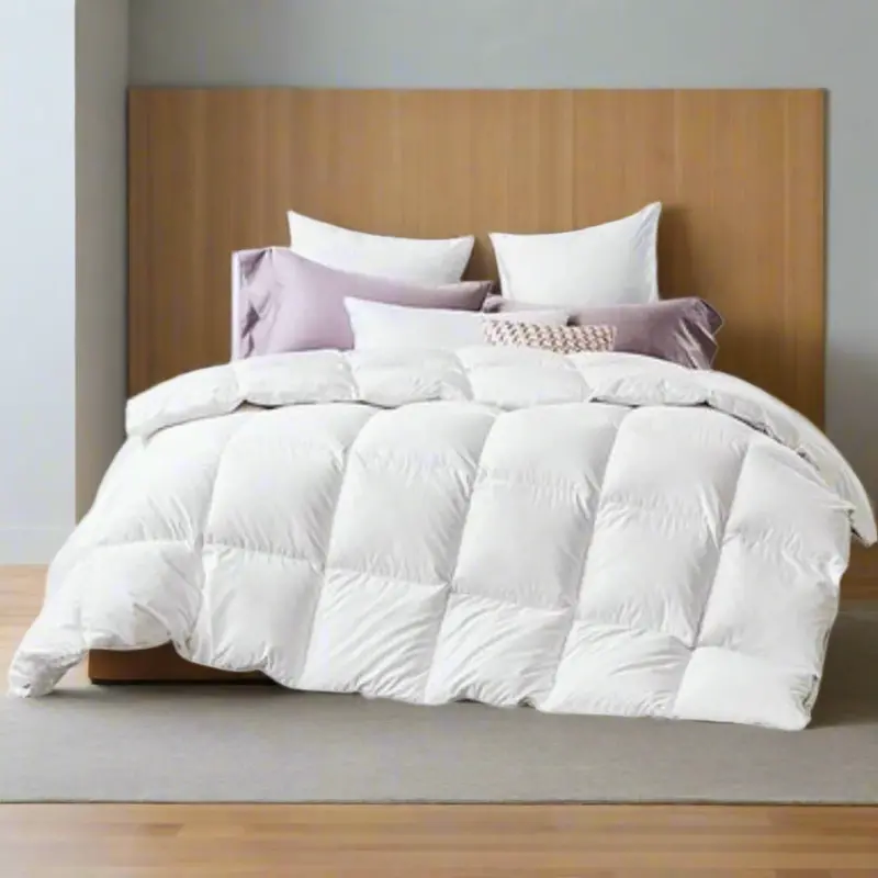 Danoz Direct Duck Down Quilt – 80% Down / 20% Feather, King Size 1