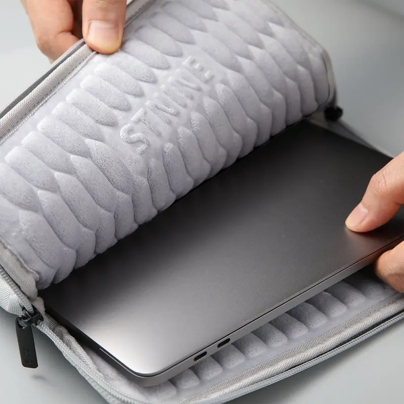 Danoz Direct Luke Grey 15-Inch Laptop Sleeve – Lightweight, Padded Protective Sleeve For Daily Commute 1