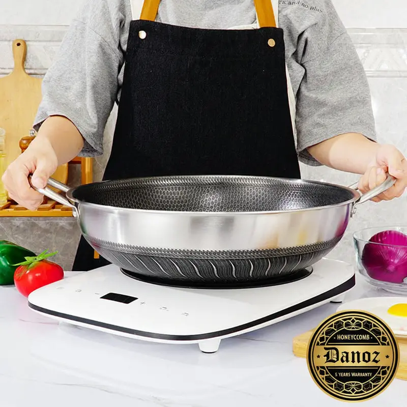 Danoz Kitchensmart 316 Stainless Steel Wok Pan – Large 34Cm Double-Sided Honeycomb Stir-Fry Pan With Lid 1