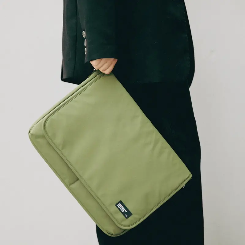 Lato Padded 15.6"–16" Laptop Shoulder Bag – Khaki Travel Case 1