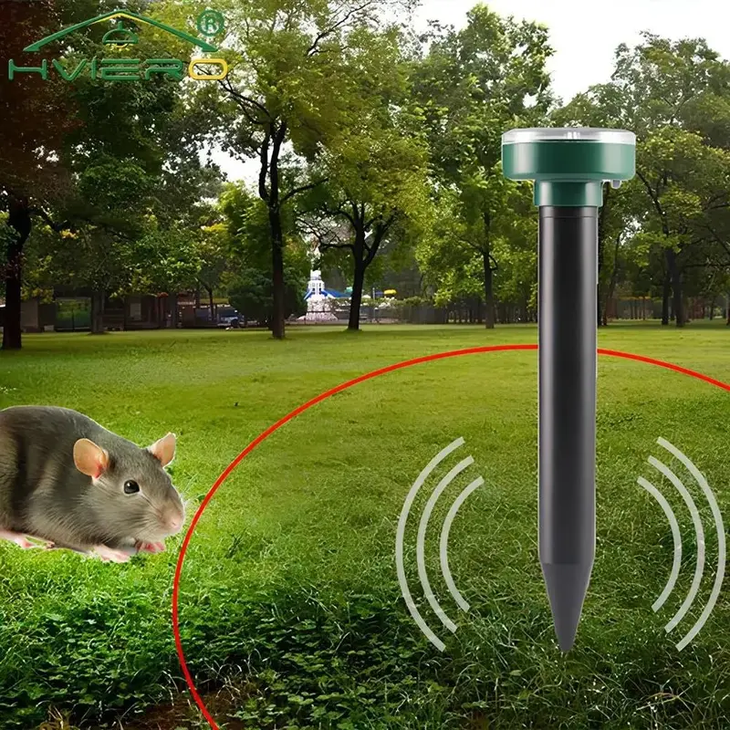 Solar-Powered Pest Repeller By Danoz Pest – Outdoor Ultrasonic Rodent, Snake & Insect Deterrent Lamp 1