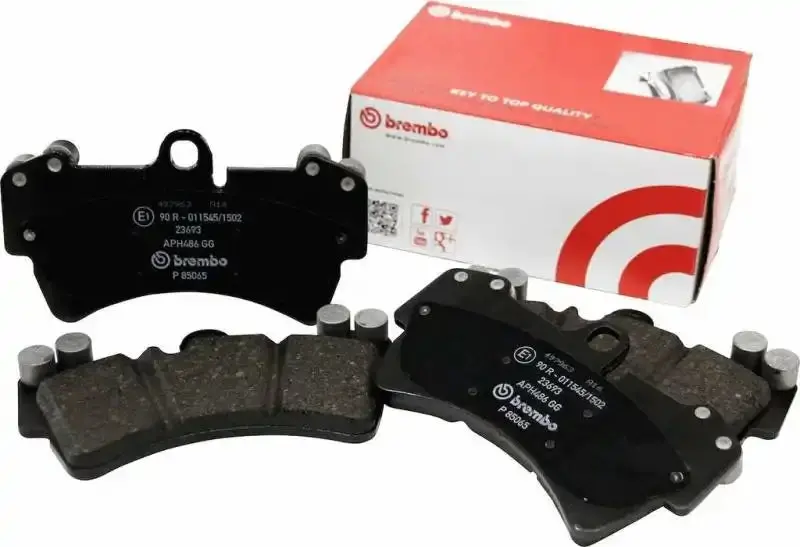 Brembo Rear Ceramic Brake Pads – Nao Oe-Equivalent For Hyundai Kona Electric (2019–2021) & Kia Soul/Soul Ev (2017–2019) 1